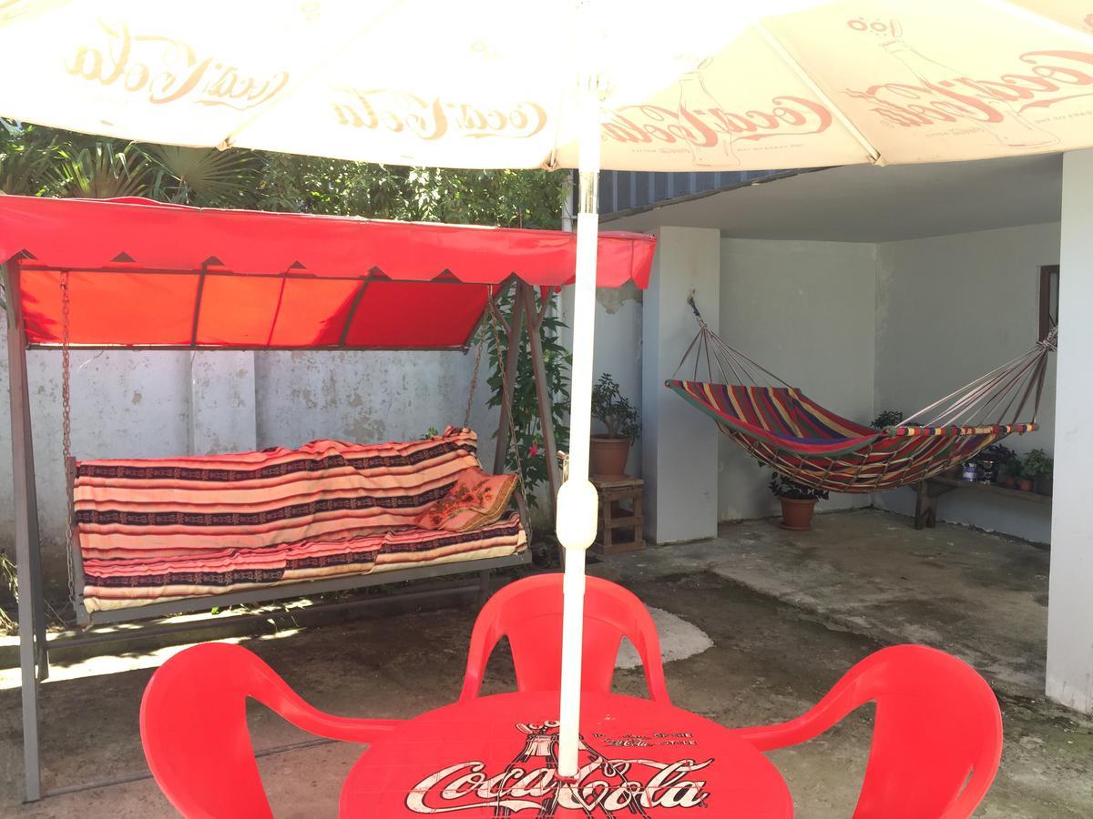 Guest House Romanadze Кобулети Екстериор снимка