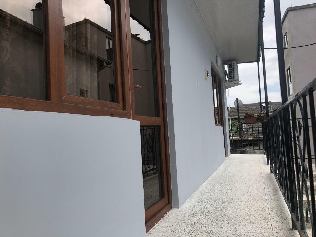 Guest House Romanadze Кобулети Екстериор снимка