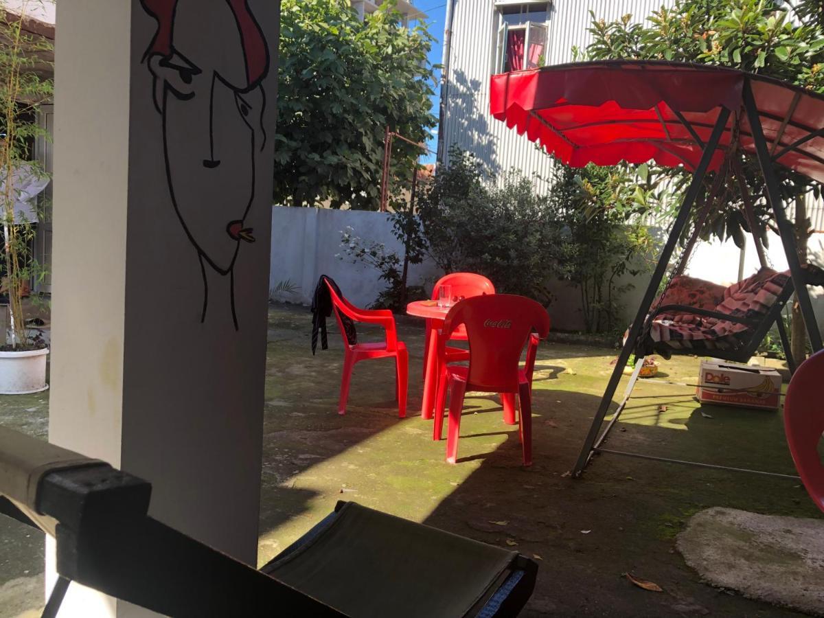Guest House Romanadze Кобулети Екстериор снимка